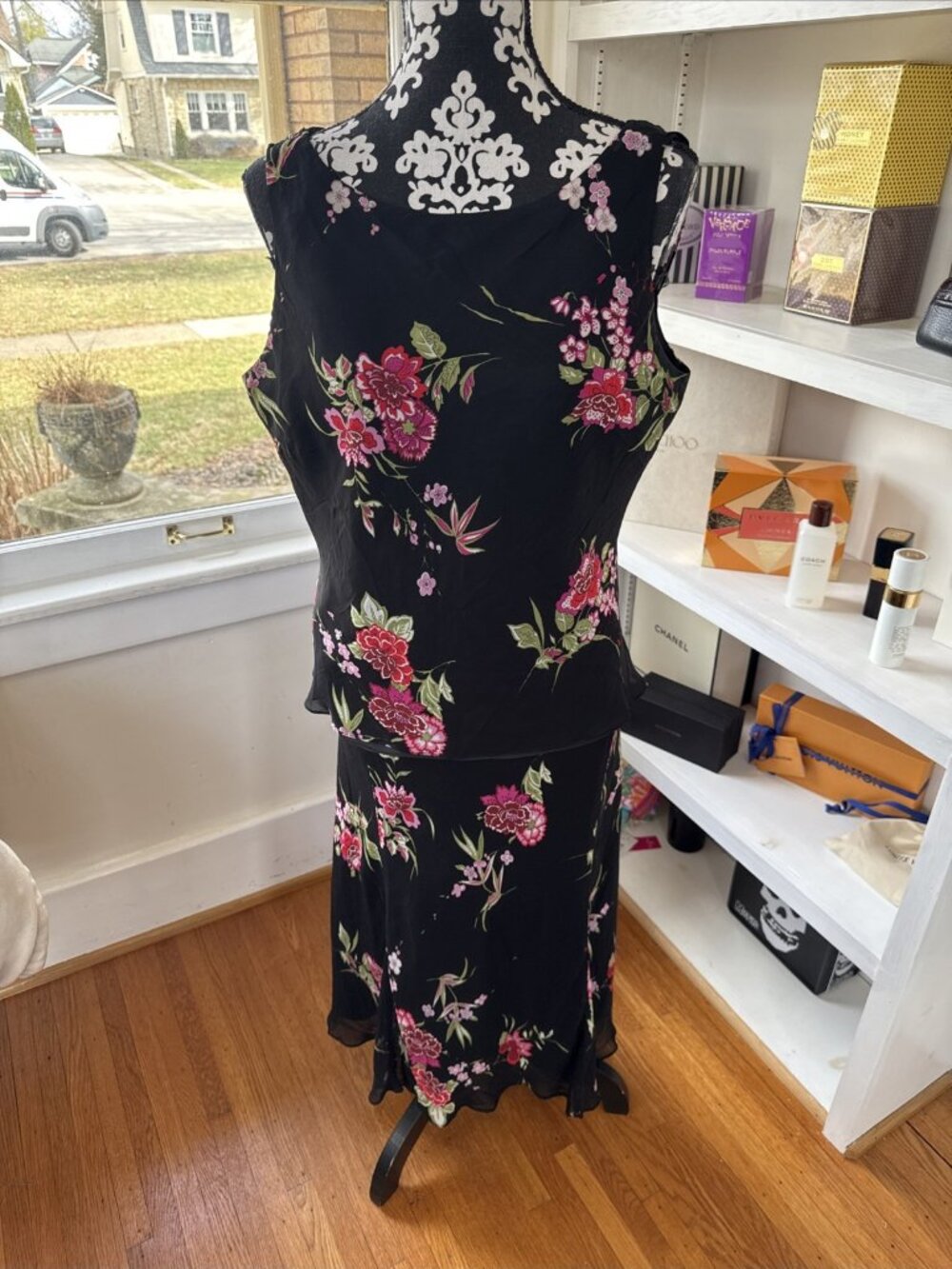EVAN PICONE - FLORAL on BLACK LAYERED SLEEVELESS skirt And Blouse- MISSES 14